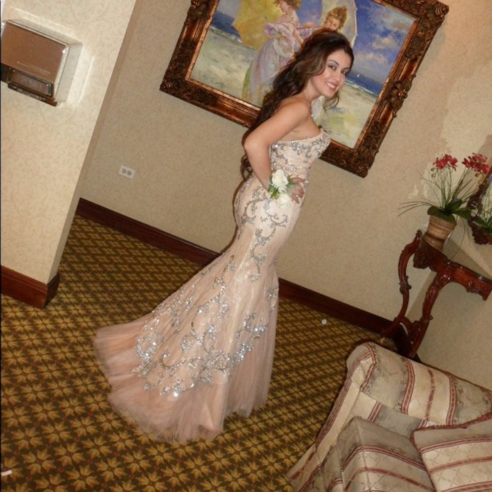 Sherri Hill prom dress